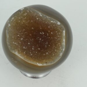 Esfera de Ágata con Geoda